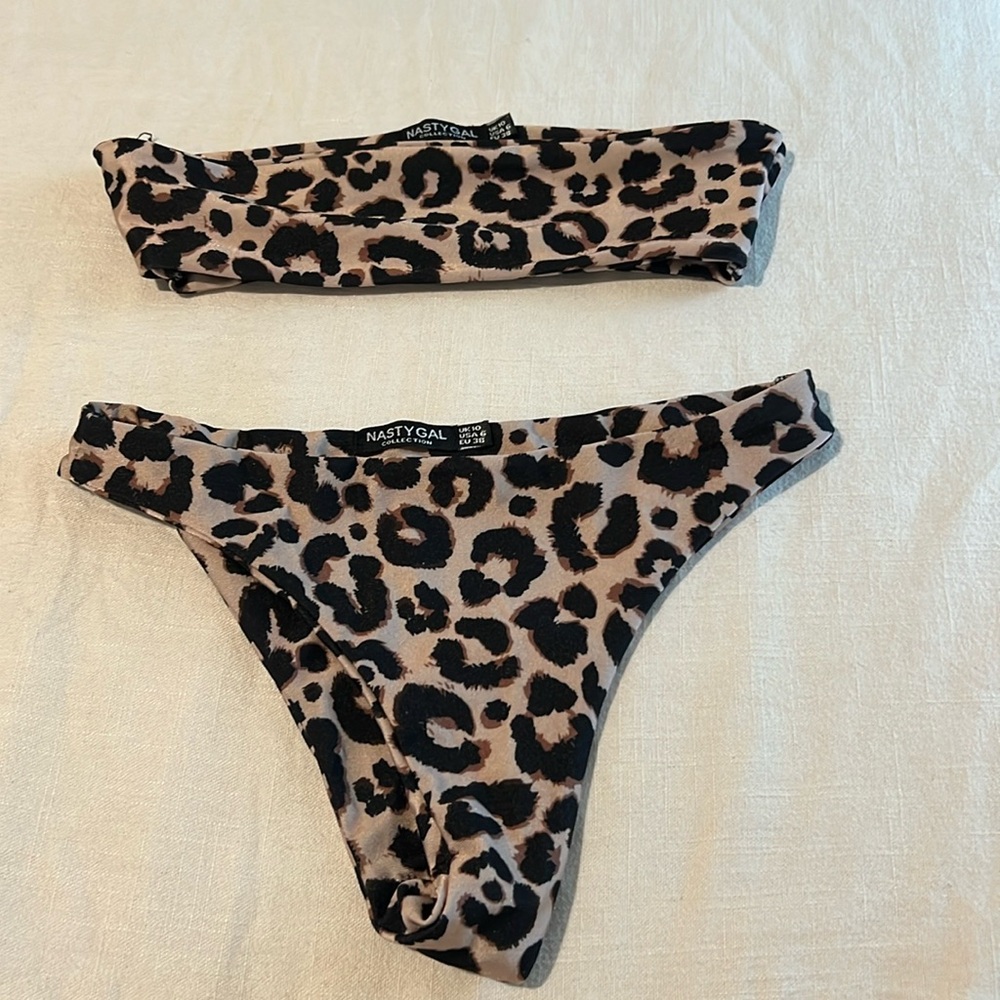 Nasty gal cheetah bikini